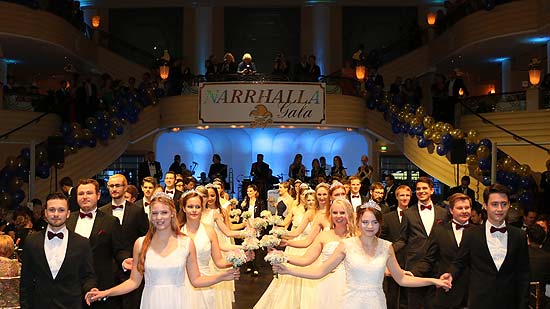 Narrhalla Debütanten 2017/2018 - erste Vorstellung bei der Narrhalla Gala am 11.11.2017 (©Foto: Martin Schmitz)